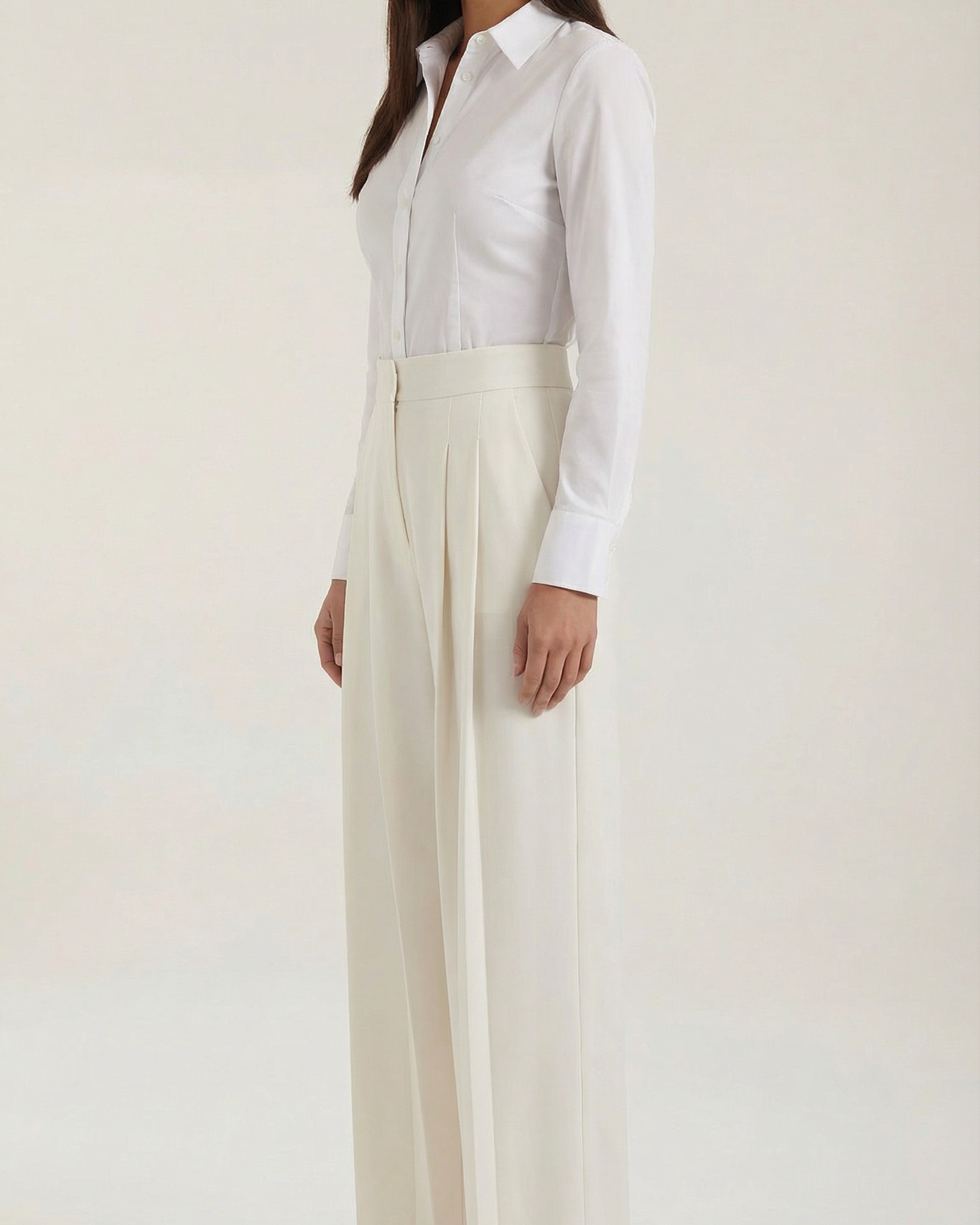Pantaloni Donna Plissettati in Crepe Architettonici Eleganti