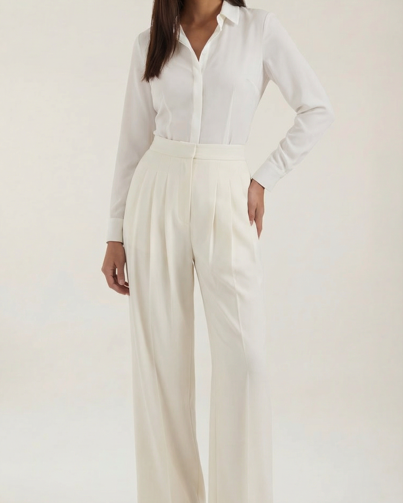 Pantaloni Donna Plissettati in Crepe Architettonici Eleganti