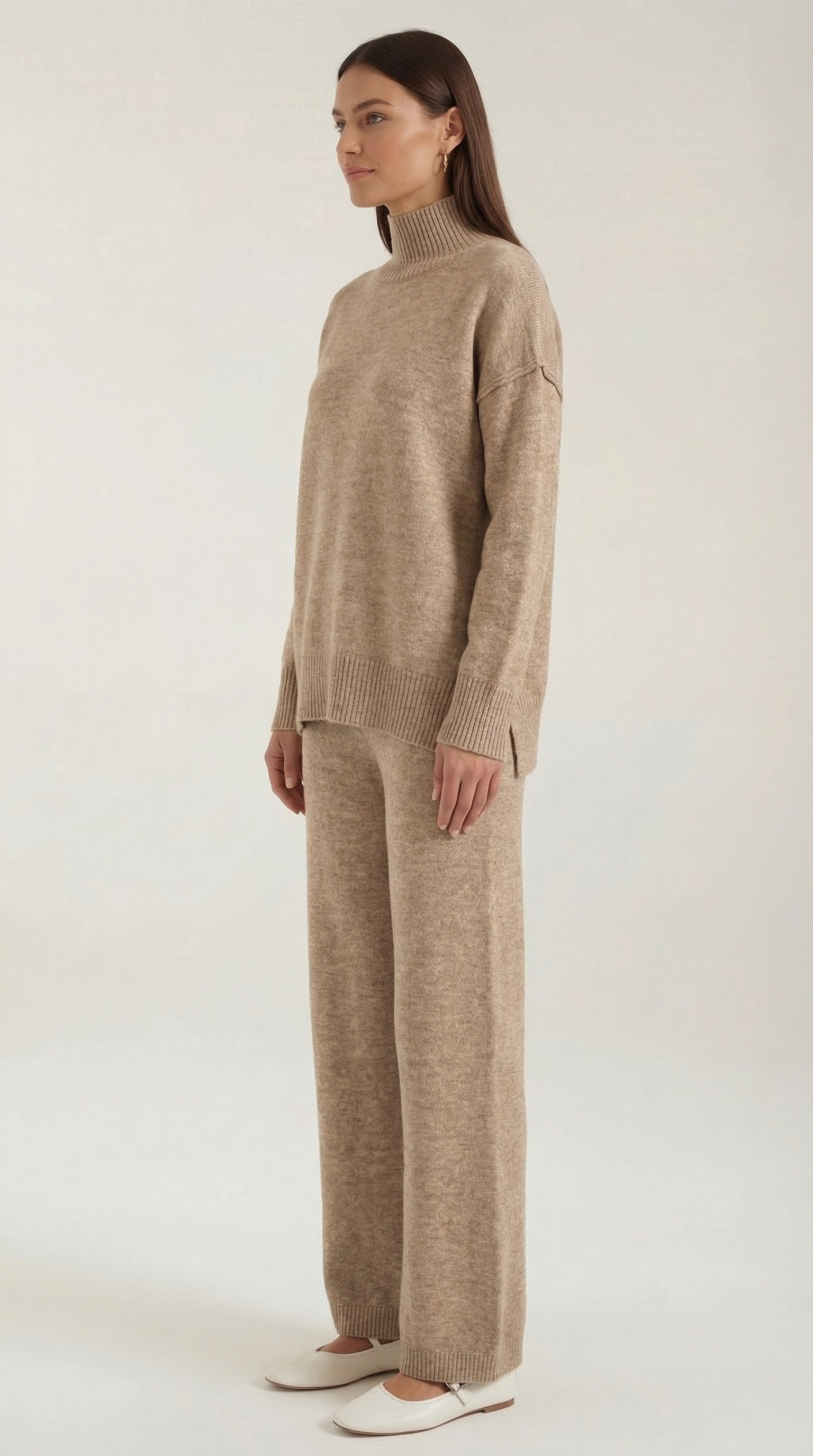 Aurazio Maglione Collo Alto E Pantaloni Per Donna