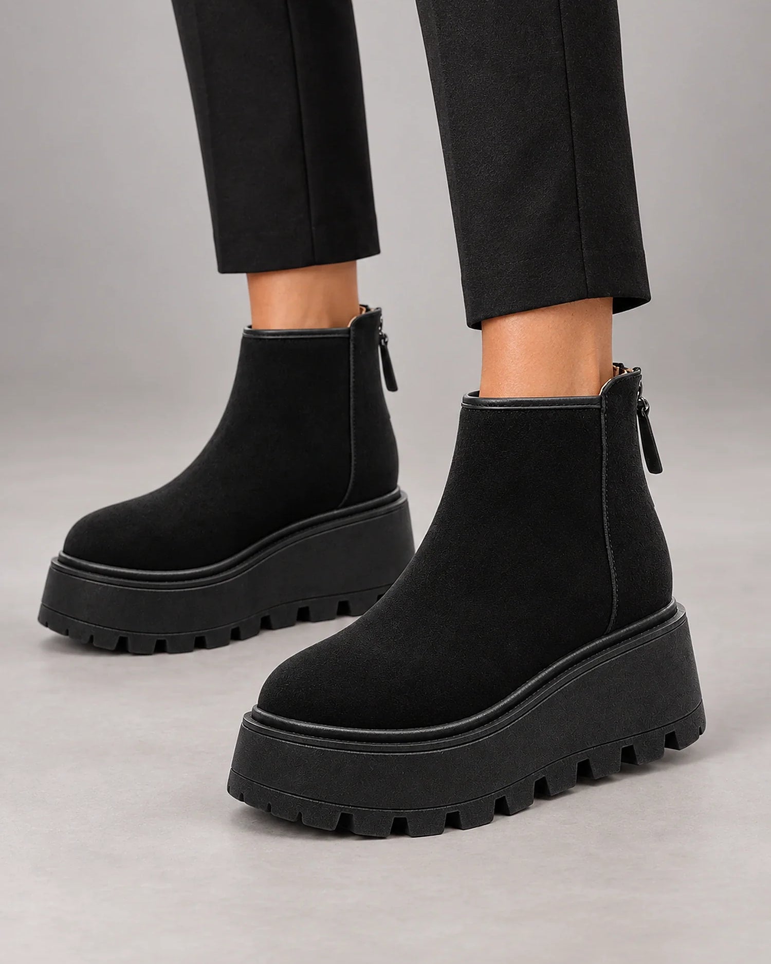 Stivaletti Donna in Camoscio con Platform Zeppa Chunky Tacco Alto