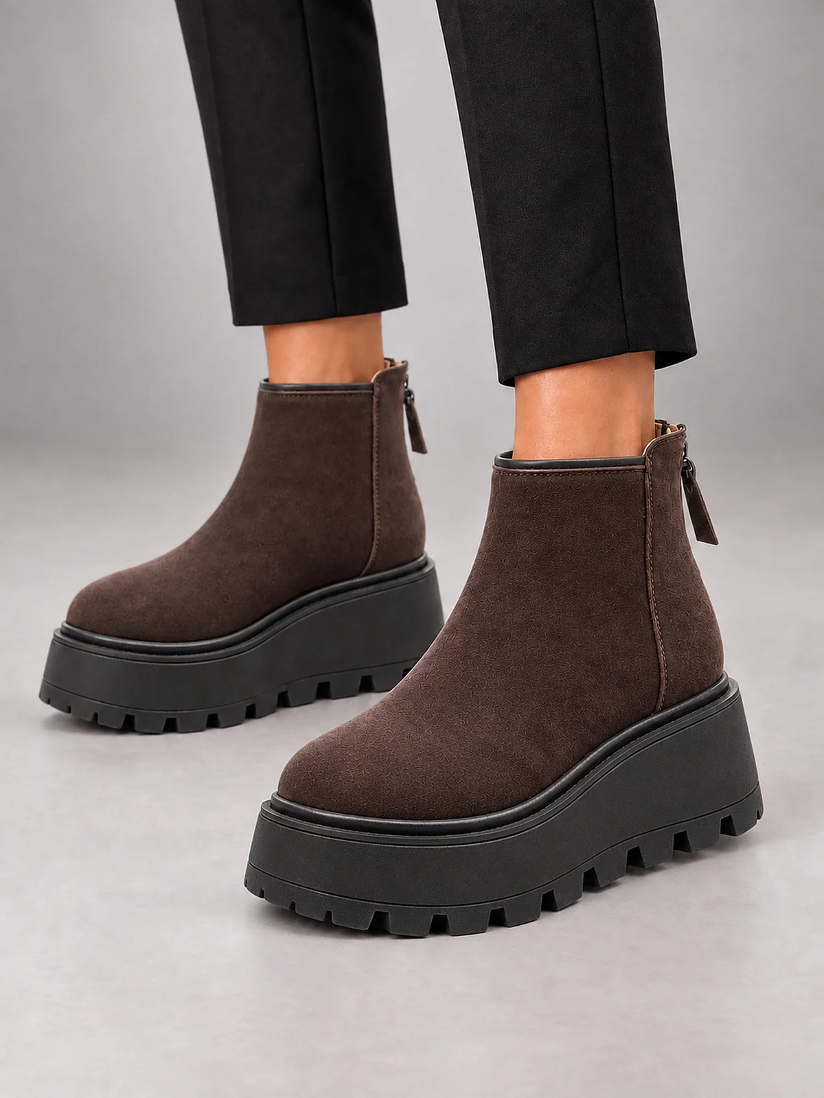 Stivaletti Donna in Camoscio con Platform Zeppa Chunky Tacco Alto